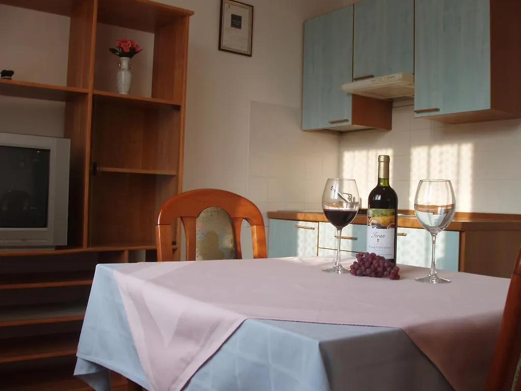 Apartments Porec Istria By Nina 0*,